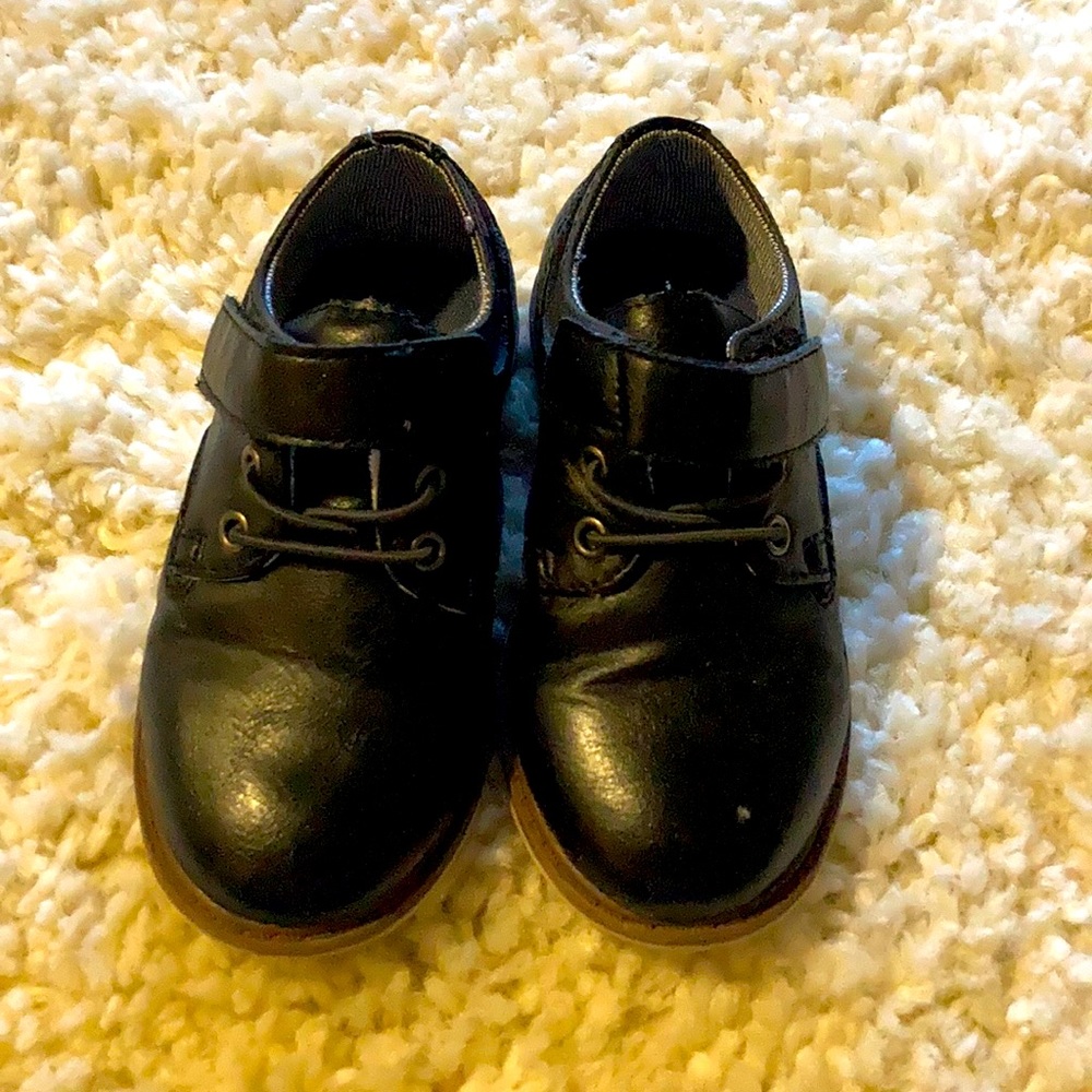 Toddler Okie Dokie size 8 Black Shoes